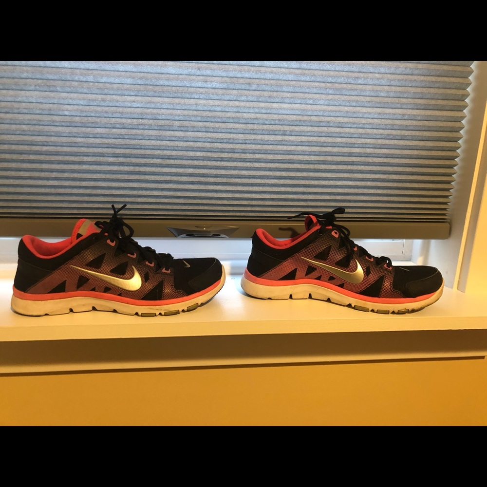 Nike Sneakers Size 8